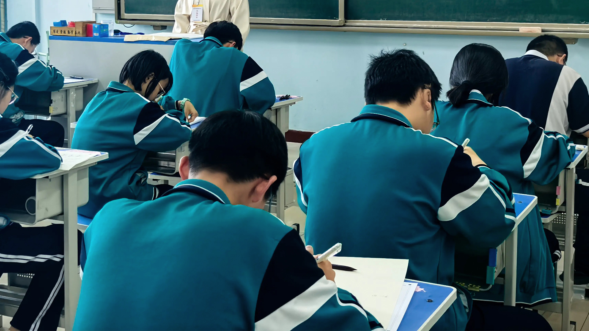 严禁提前开学、频繁考试等，教育部清理整治16项不规范办学行为