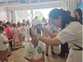 “星童不孤独 守护绘坦途” 当童心遇见“星光” 亚总六一公益行将健康装进孩子的行囊