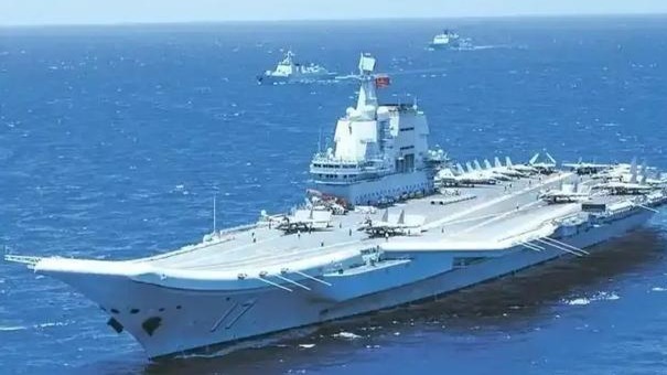 美国刚声称“500美军进驻台岛”，不到24小时，辽宁舰就有大动作