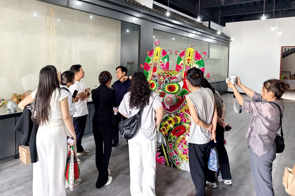 非遗工坊采风走进凤翔:泥塑技艺传承与乡村振兴的生动实践