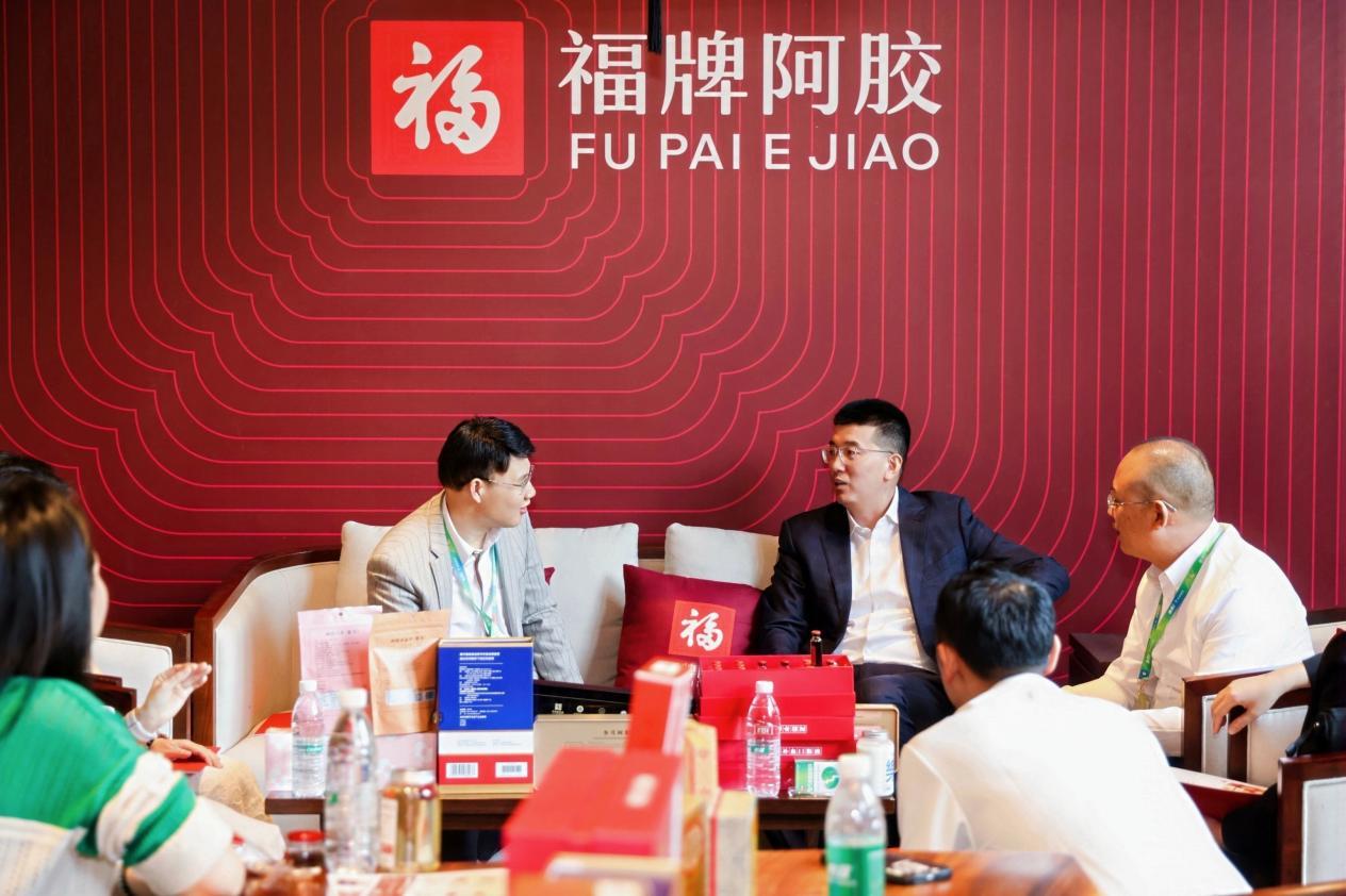 泉城非遗人、福胶集团总裁杨铧：AI赋能非遗传承与创新，让古法熬胶技艺在新时代焕发新光彩