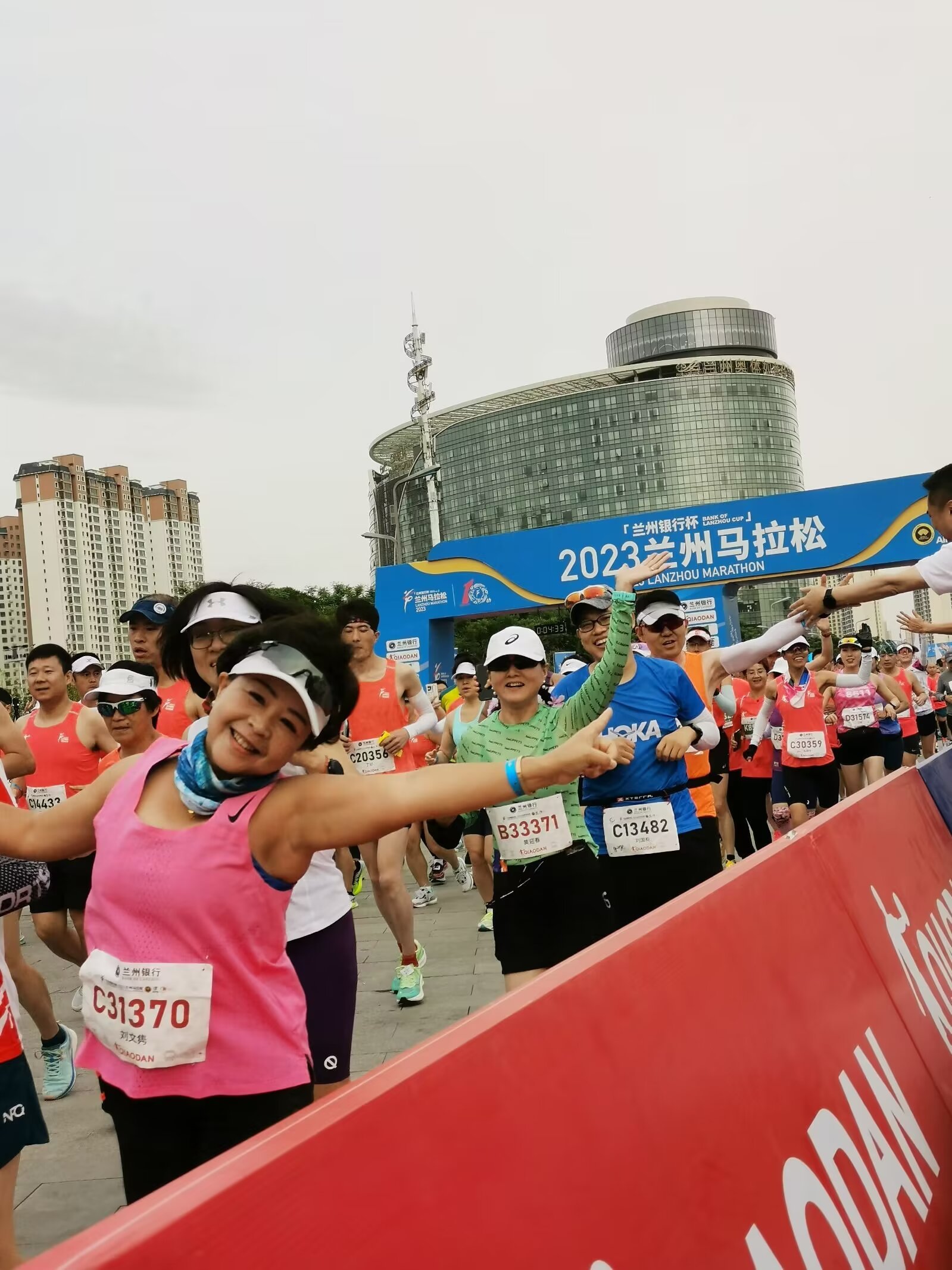 兰马鸣枪　国内外高手竞逐黄河之滨