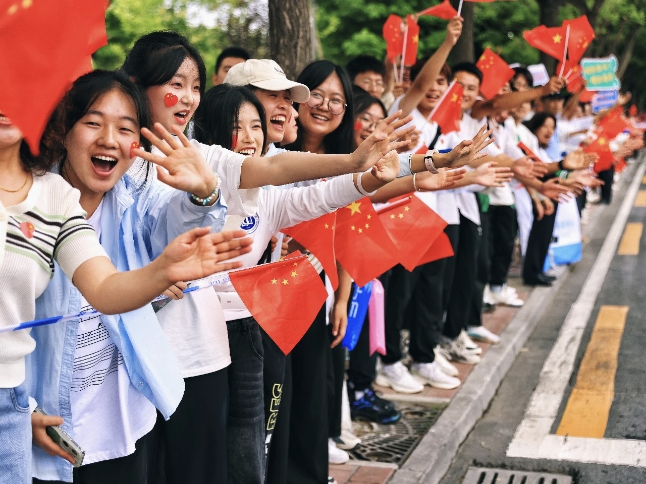 兰马鸣枪　国内外高手竞逐黄河之滨