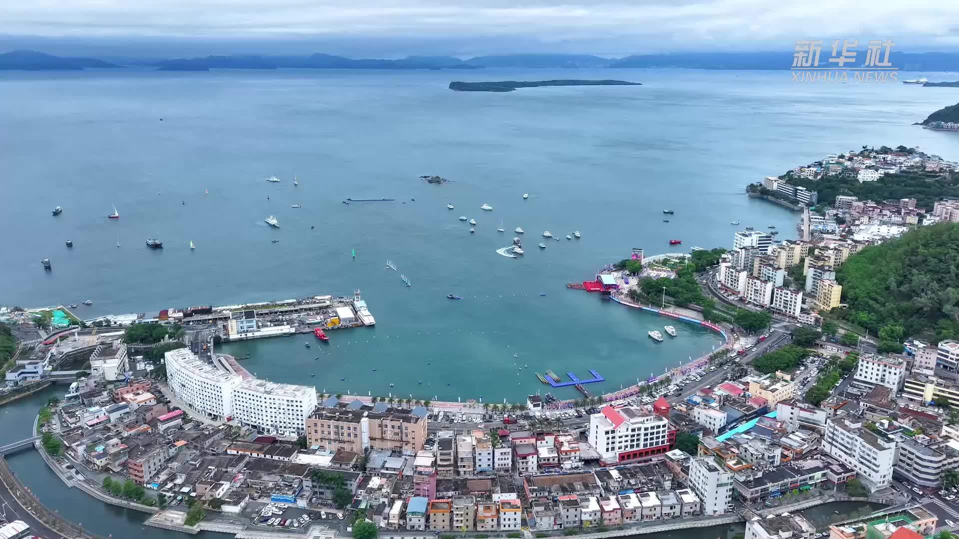 粤港澳大湾区海上龙舟赛开赛