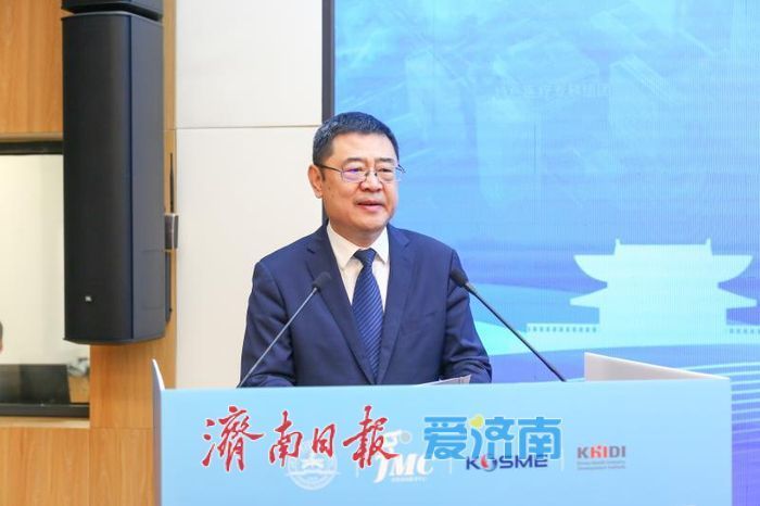 槐荫区委副书记、区长刘敬涛主持