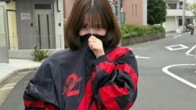 大选前夕，韩女团成员穿印数字“2”红衣引争议