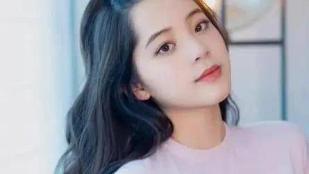 欧阳娜娜遭威胁后续：央媒发声力挺，外公身份不简单，罚款成笑话封面图