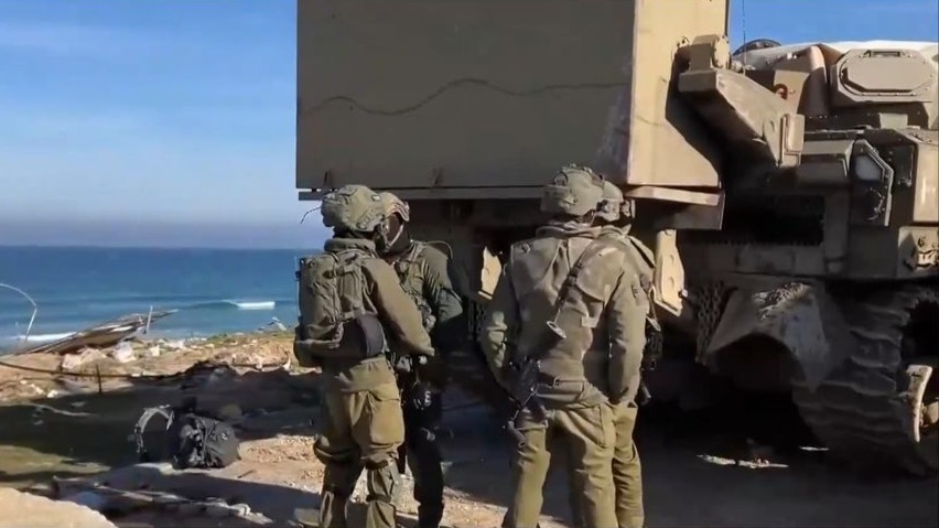 以军被曝强迫巴平民当“人盾”探路：头绑相机先行进入加沙建筑物