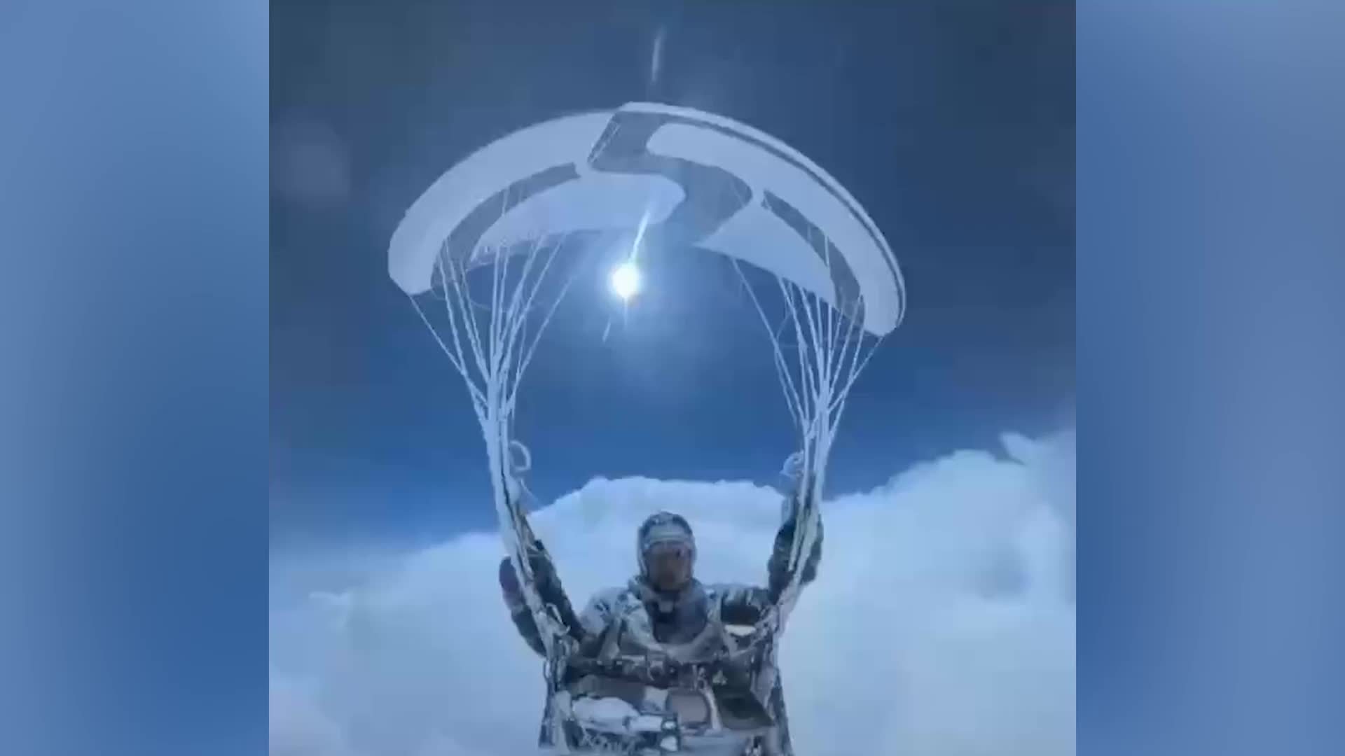 男子玩滑翔伞被云吸到8000多米高空后生还，滑翔伞爱好者：他现在是圈内神话般的存在