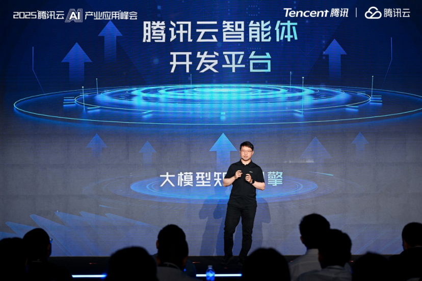 从元器到扣子,中国AI智能体的真较量