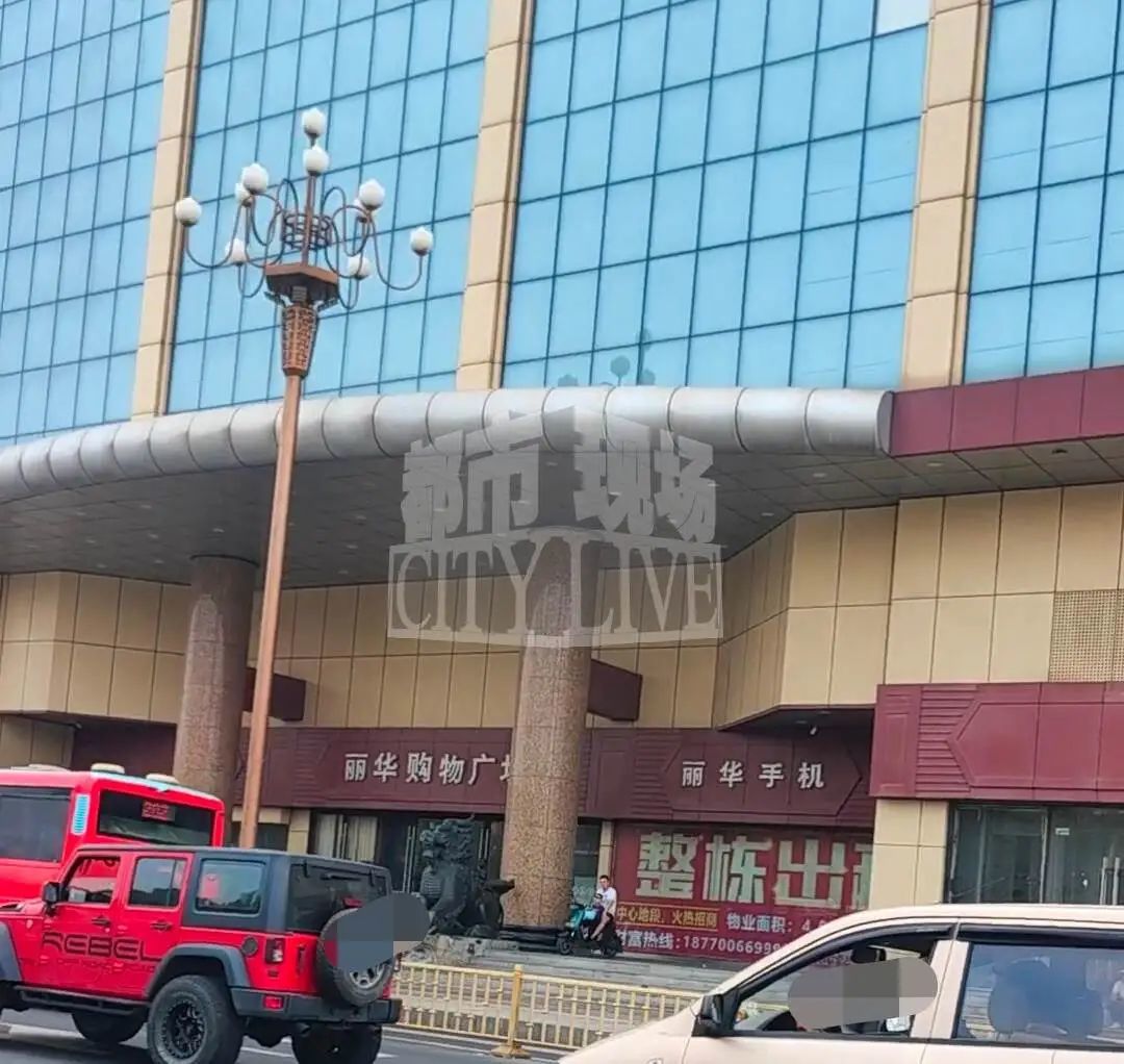 银泰百货撤场？南昌百货大楼大部分空间仍处空铺状态