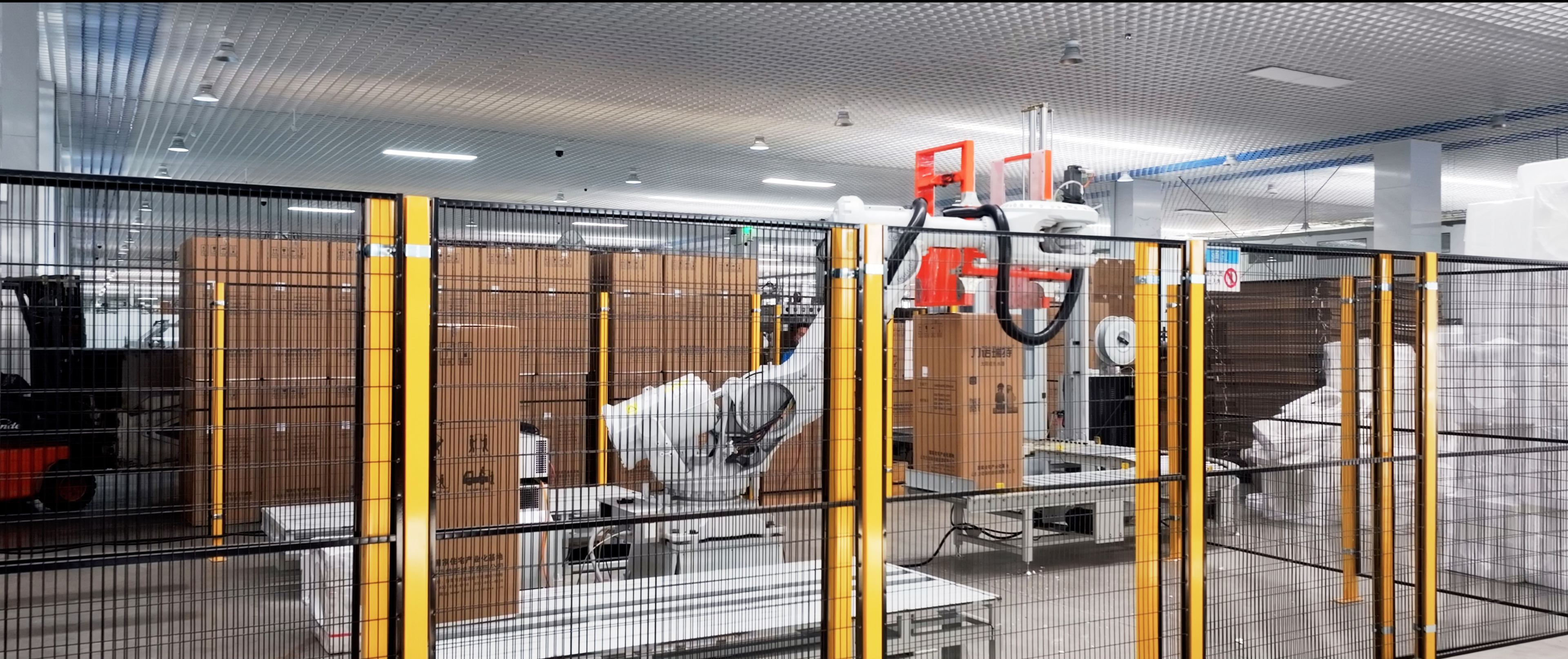 力诺瑞特正式投产世界首座太阳能集热器黑灯工厂