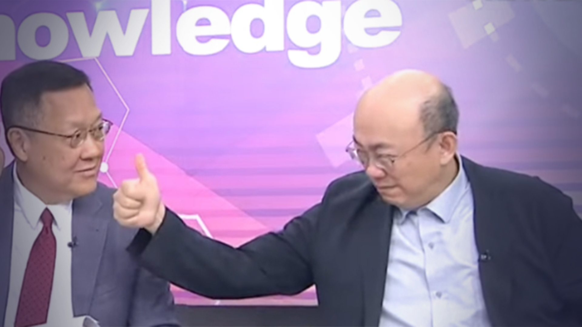 郭正亮称在CCTV 8追剧《藏海传》，点赞大陆影视剧