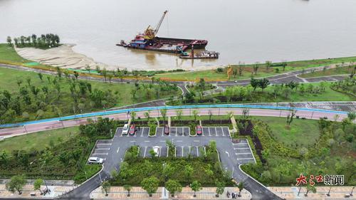 九龙湾天然泳场