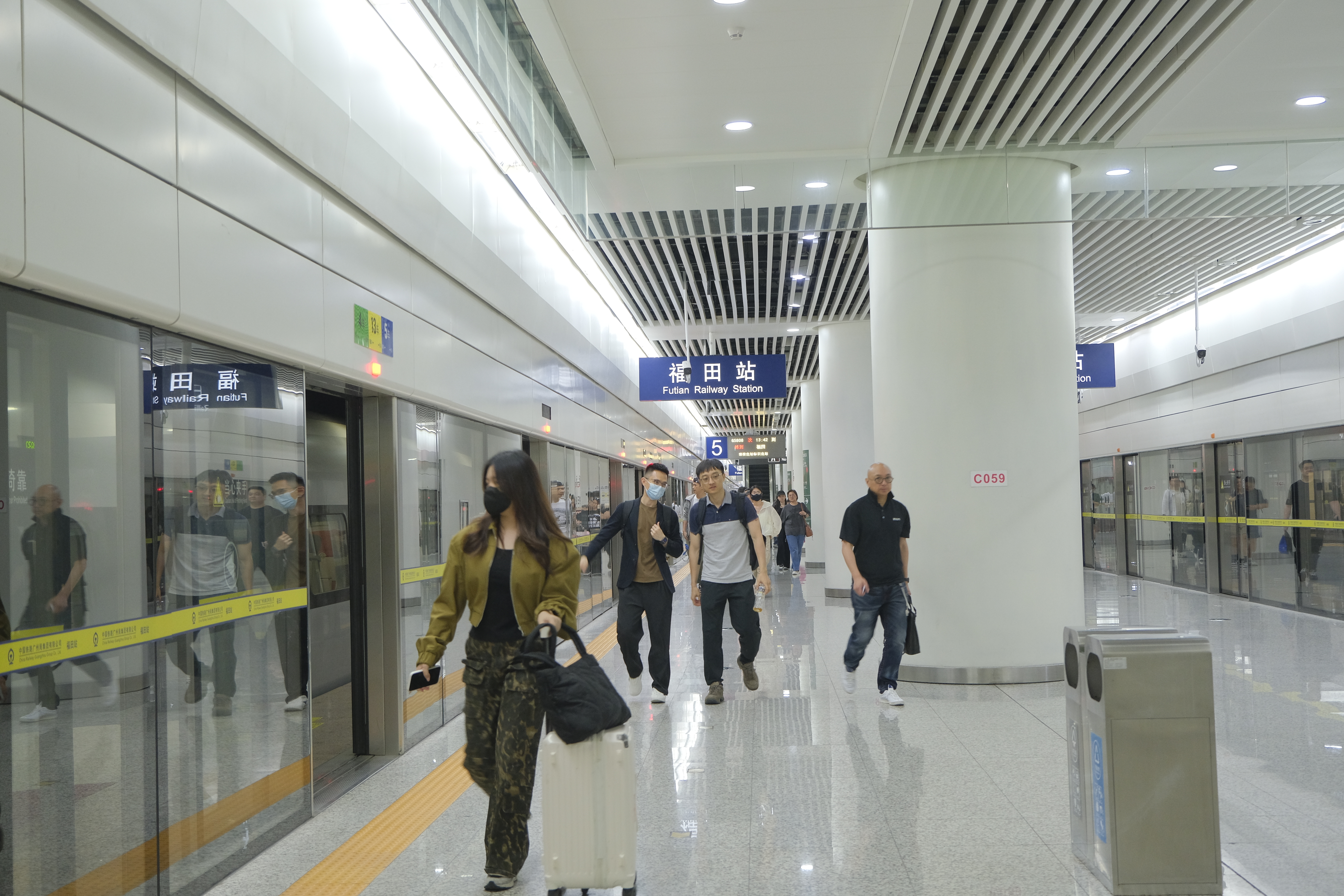 端午假期广深港高铁跨境客流预计超50万人次，多项服务助力便捷出行