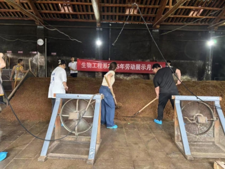 一技在手,一生无忧!江西生物科技职业学院举办2025年职业教育活动周