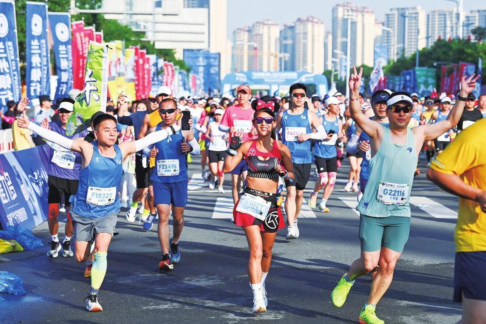 参赛选手活力四射　新甘肃&middot;甘肃经济日报记者　瞿娟　摄