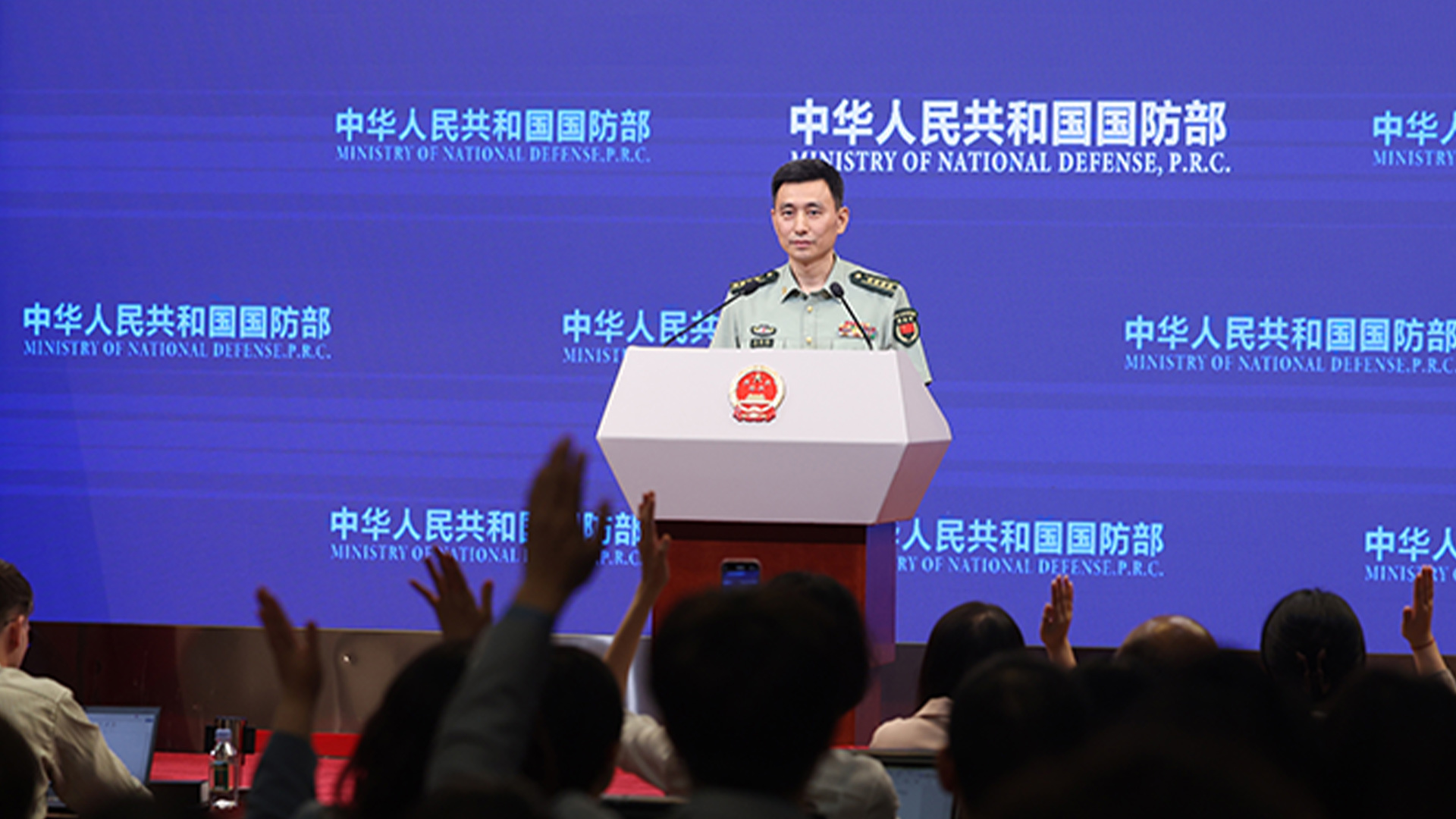 赖清德为“临阵脱逃”作准备？国防部：“台独”首恶分子想跑是不可能的