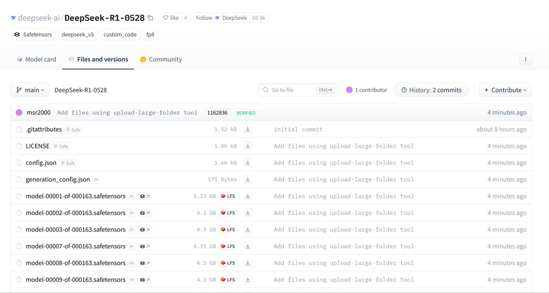 重新定义“小版本”!全面实测新版DeepSeek R1,我们挖出了这些隐藏亮点