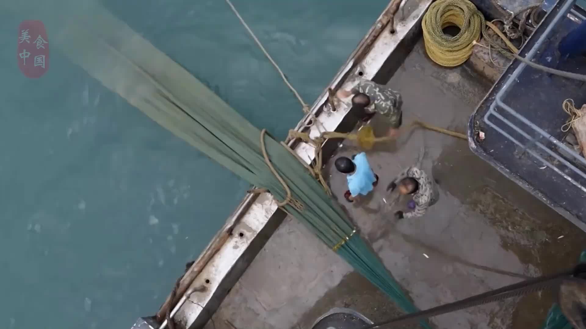 鱼鮔在湛江当地可是美食的法宝，青鳞鱼腌制坛中