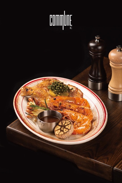 热那亚青酱螺旋意面配海鲜饼、水波蛋