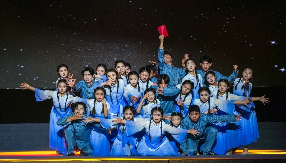 2025年文化馆服务宣传周“赣鄱欢歌”群众文艺优秀节目惠民演出（江西科技师范大学专场）落幕