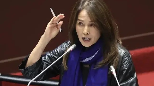 民进党拿“史上最高预算”还哭穷，高金素梅不忍了：绝对继续冻结