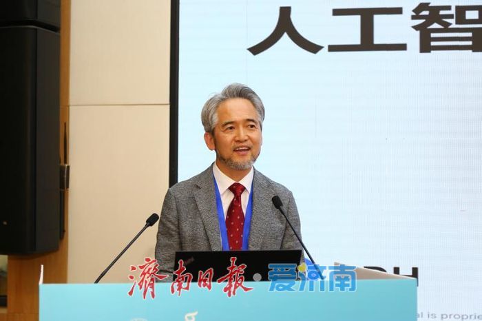 德达威(山东)智能医疗科技有限公司总经理、DDH Inc副代表韩舜旭分享中韩人工智能口腔合作场景