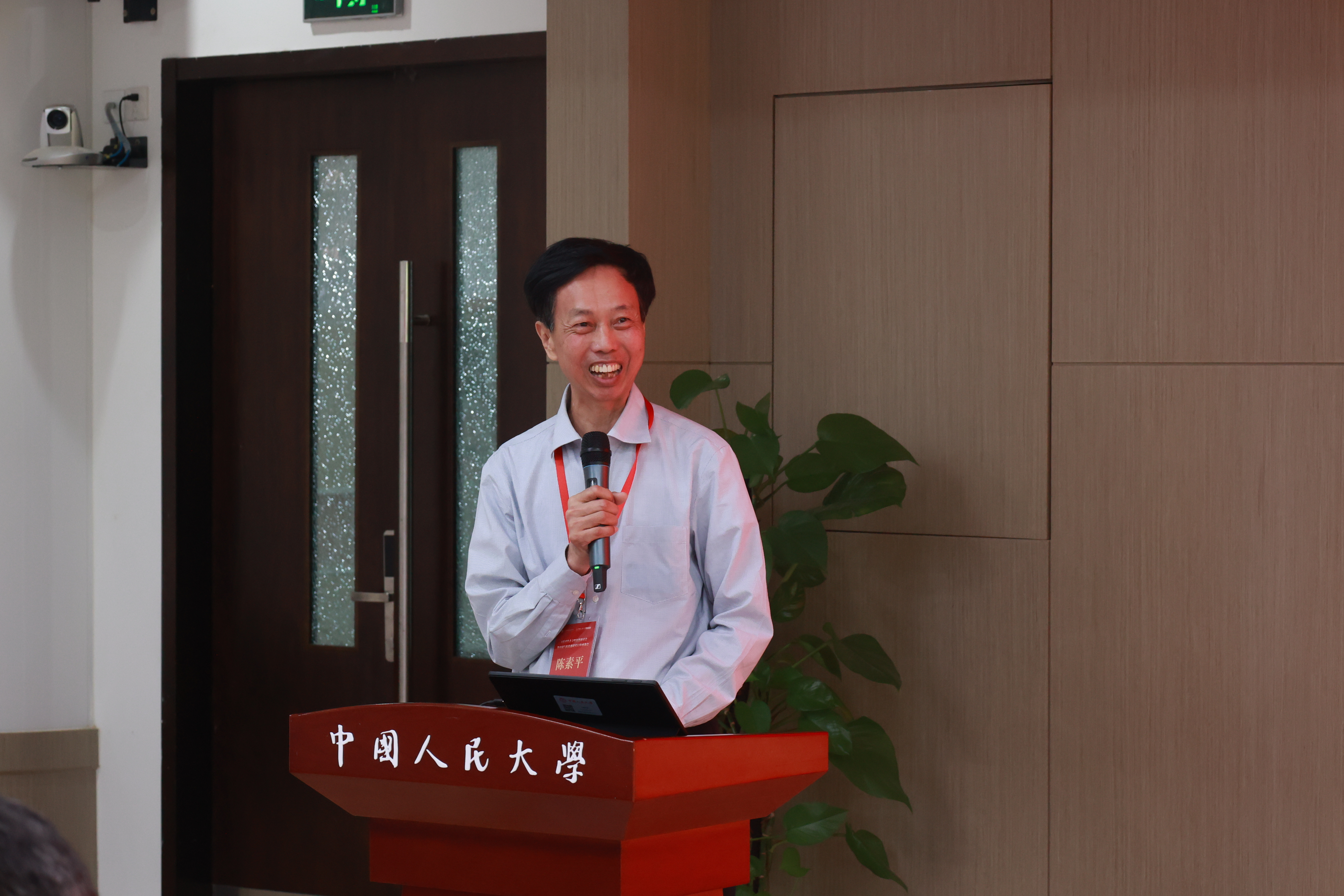 习近平生态文明思想研讨会暨中国气候传播研究15年座谈会在京举行,中国(深圳)国际气候影视大会创新实践引关注