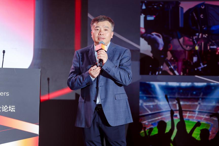 李暾作主旨演讲