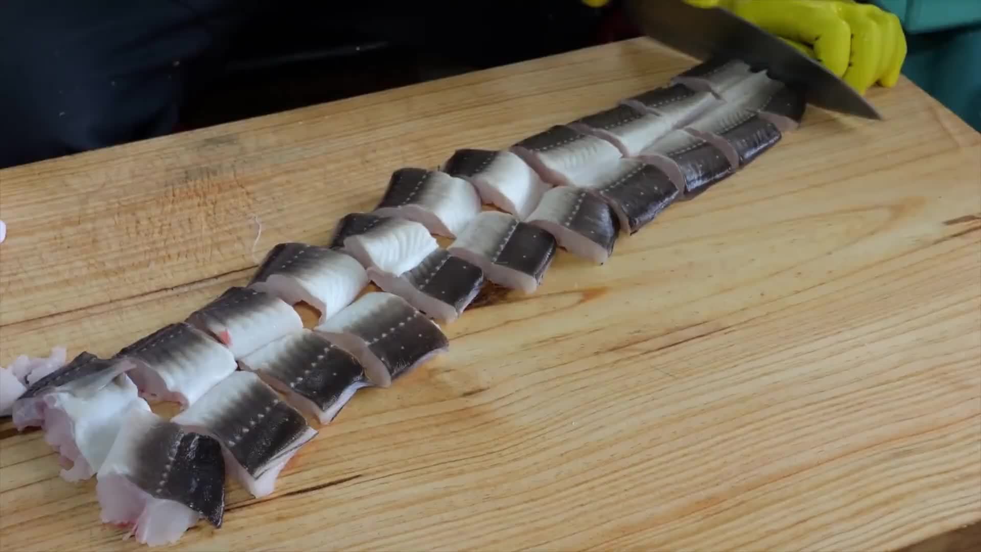 像剪纸一样切生鱼的技巧：鲥鱼、鳗鱼、比目鱼！#分割鱼肉