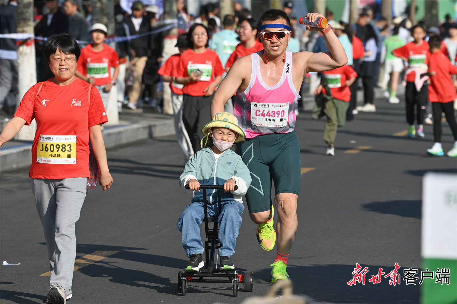 我陪爸爸跑“兰马”