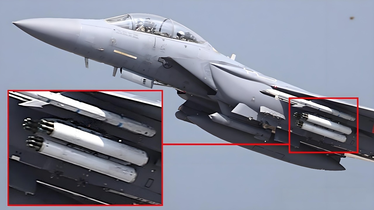美F-15E挂载42枚激光制导火箭弹，化身“无人机杀手”