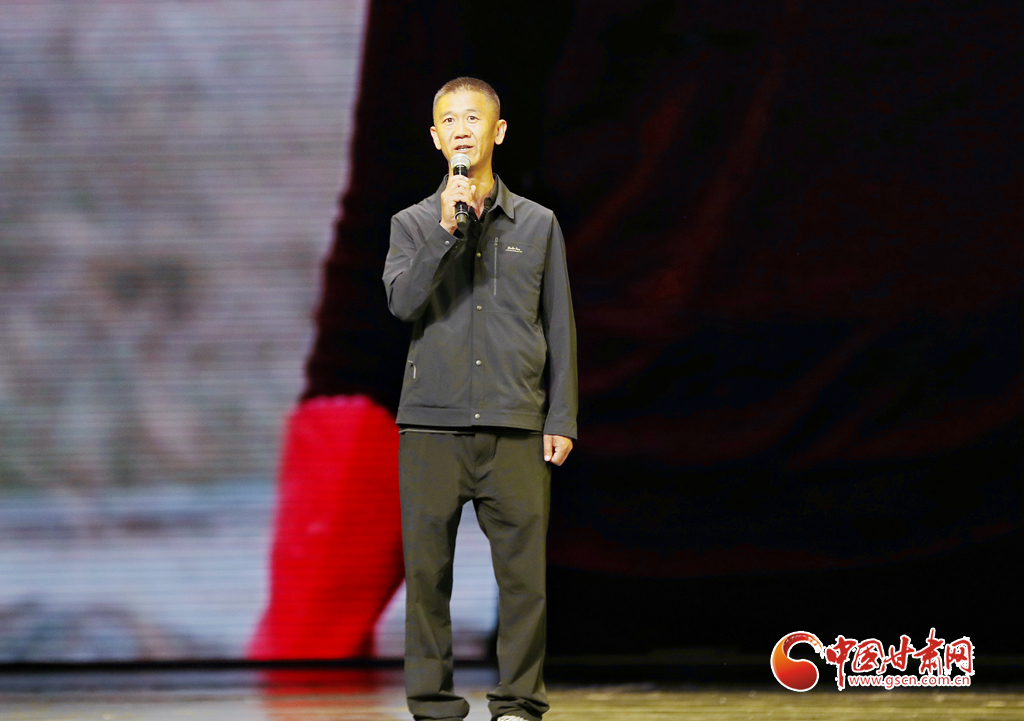 以青春之名绽放祖国西北 听听镜头里的奋斗故事