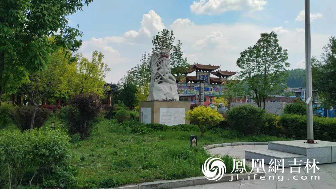 绿水青山成万良参农的“幸福靠山”