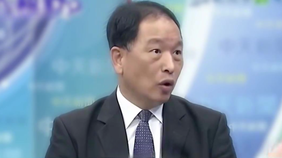 “空中幽灵”无侦-8来了！张延廷点评：若搭配AI将如虎添翼