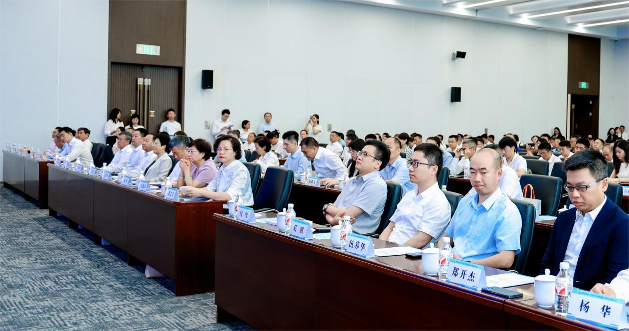 西安高新区工业园区土地资源推介暨项目签约大会举行