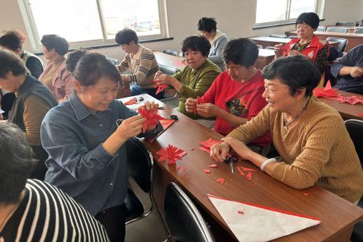 “传承经典 文化崂山”系列活动走进机关(企业):