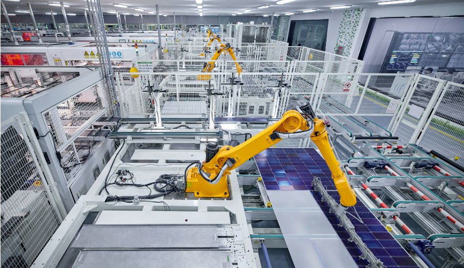 晶科能源股份有限公司组件车间。晶科能源/供图