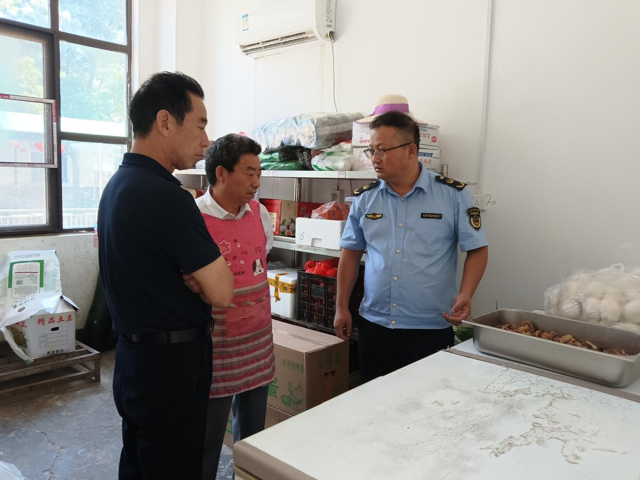 安徽肥西县市场监管局:守护老年人“医”“食”无忧
