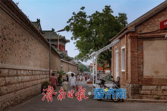 济南上新街端午火爆出圈：古巷焕新颜，夏日旅游热力全开