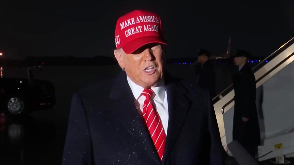 沉默3天后，商务部强硬回击，美方主动让步，特朗普坚持要求通话