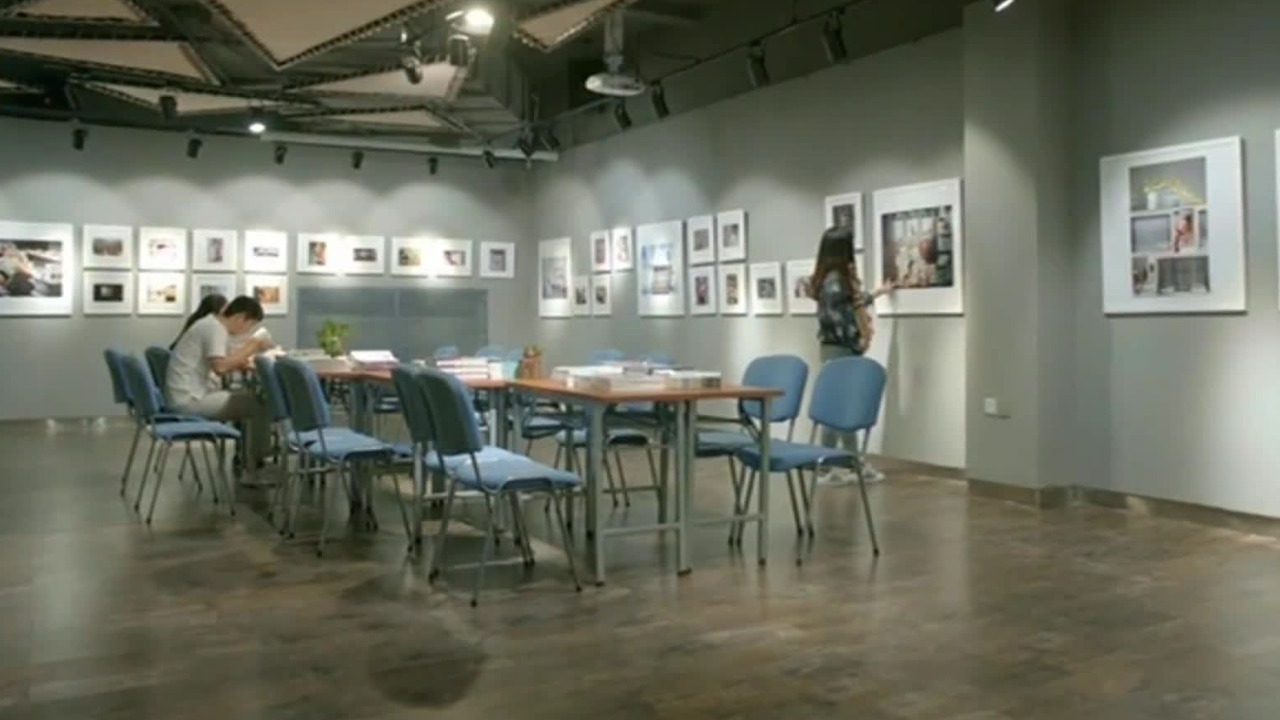 实体书店式微的时代，新华书店如何升级转型，打破人们的刻板传统印象？