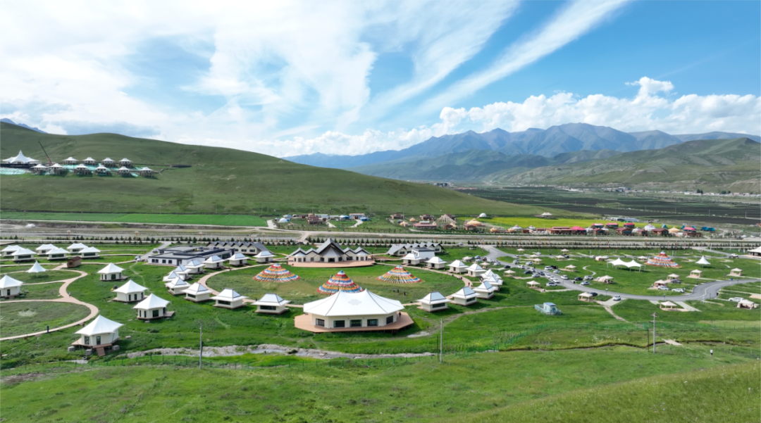 阿尼嘎卓帐篷营地