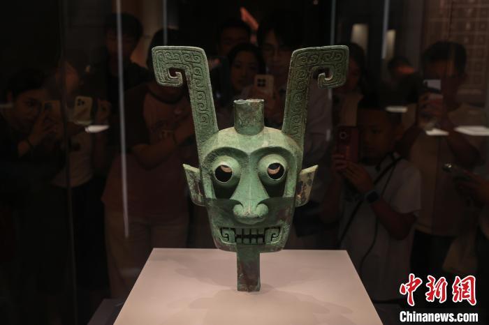 端午假期 民众走进江西省博物馆一览赣鄱瑰宝风采