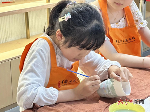 景博“小小探瓷家”活动（景博 供图）