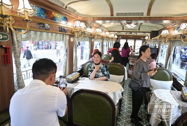 红旗街4.jpg