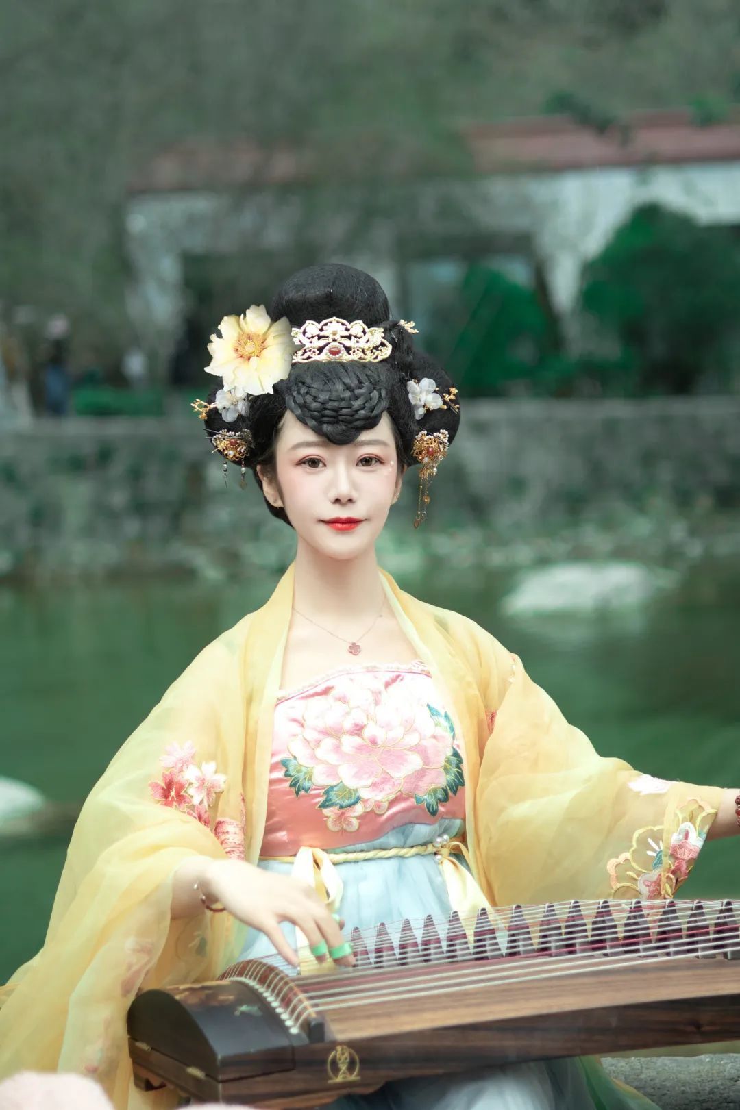 張然 攝
