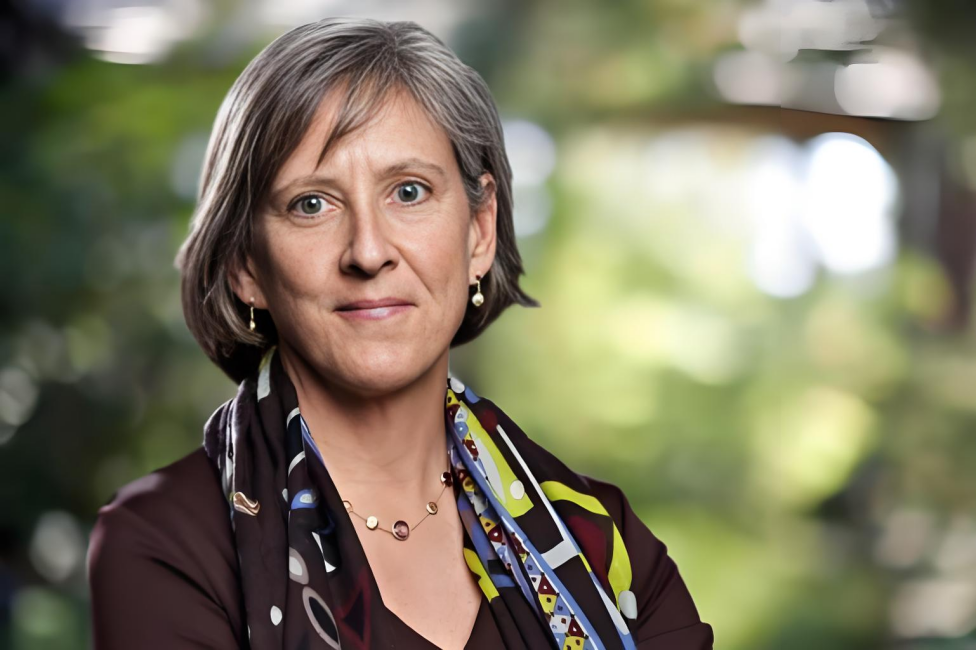 互联网女皇最新AI报告刷屏:8大核心趋势,预测下一个10亿用户市场在哪里?