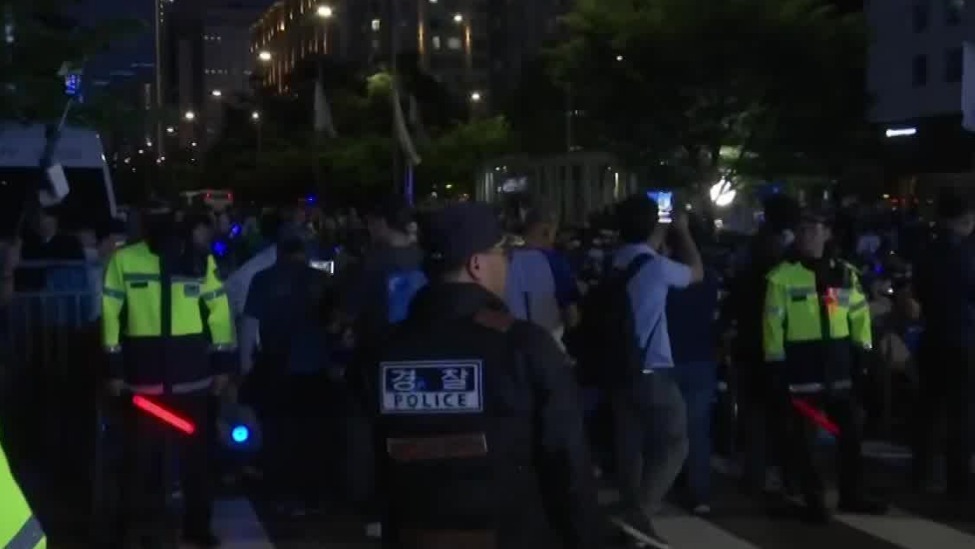 直击韩国大选：支持者欢呼雀跃，现场不断高喊“李在明总统”